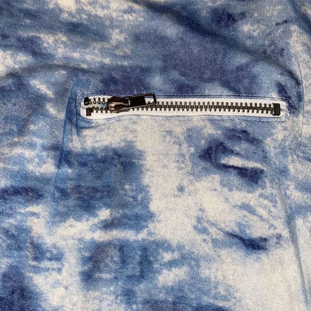 Forever 21 long sleeve - Picture 3 of 4
